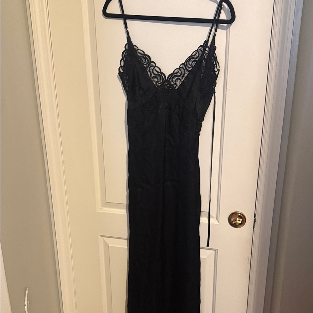 Sandro Noir Elegant Dress - Picture 3 of 5